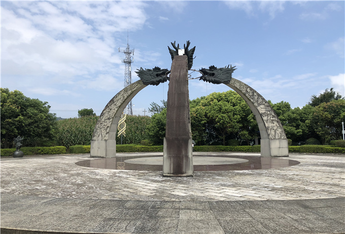青島會議轎車接送機服務(wù)—青島會議旅游